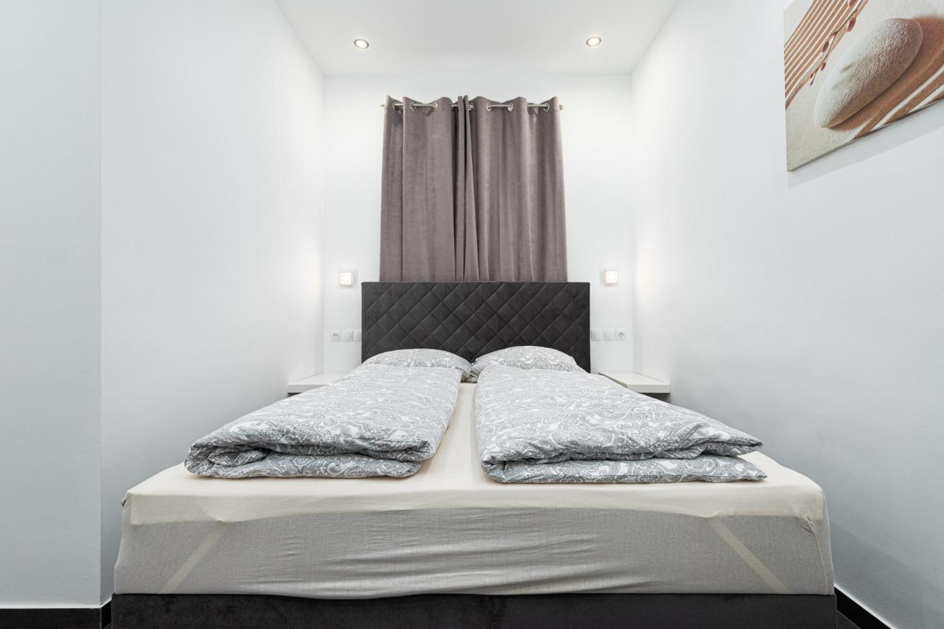 Rooms And Studio Flora 波雷奇 外观 照片