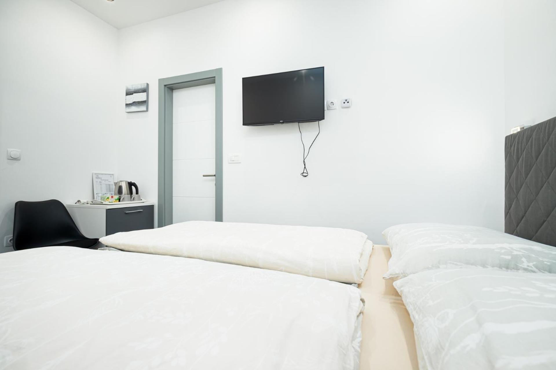 Rooms And Studio Flora 波雷奇 外观 照片