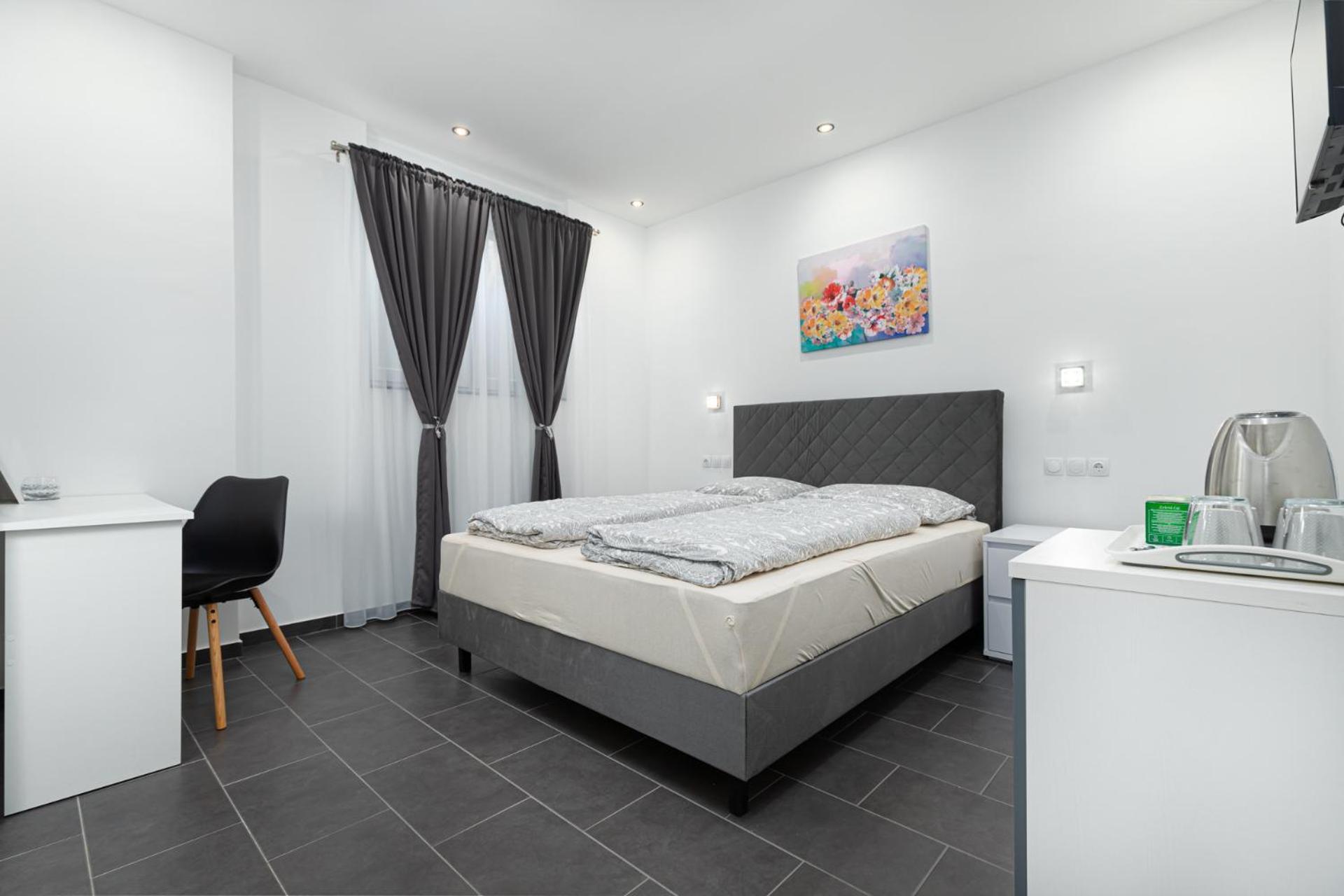 Rooms And Studio Flora 波雷奇 外观 照片