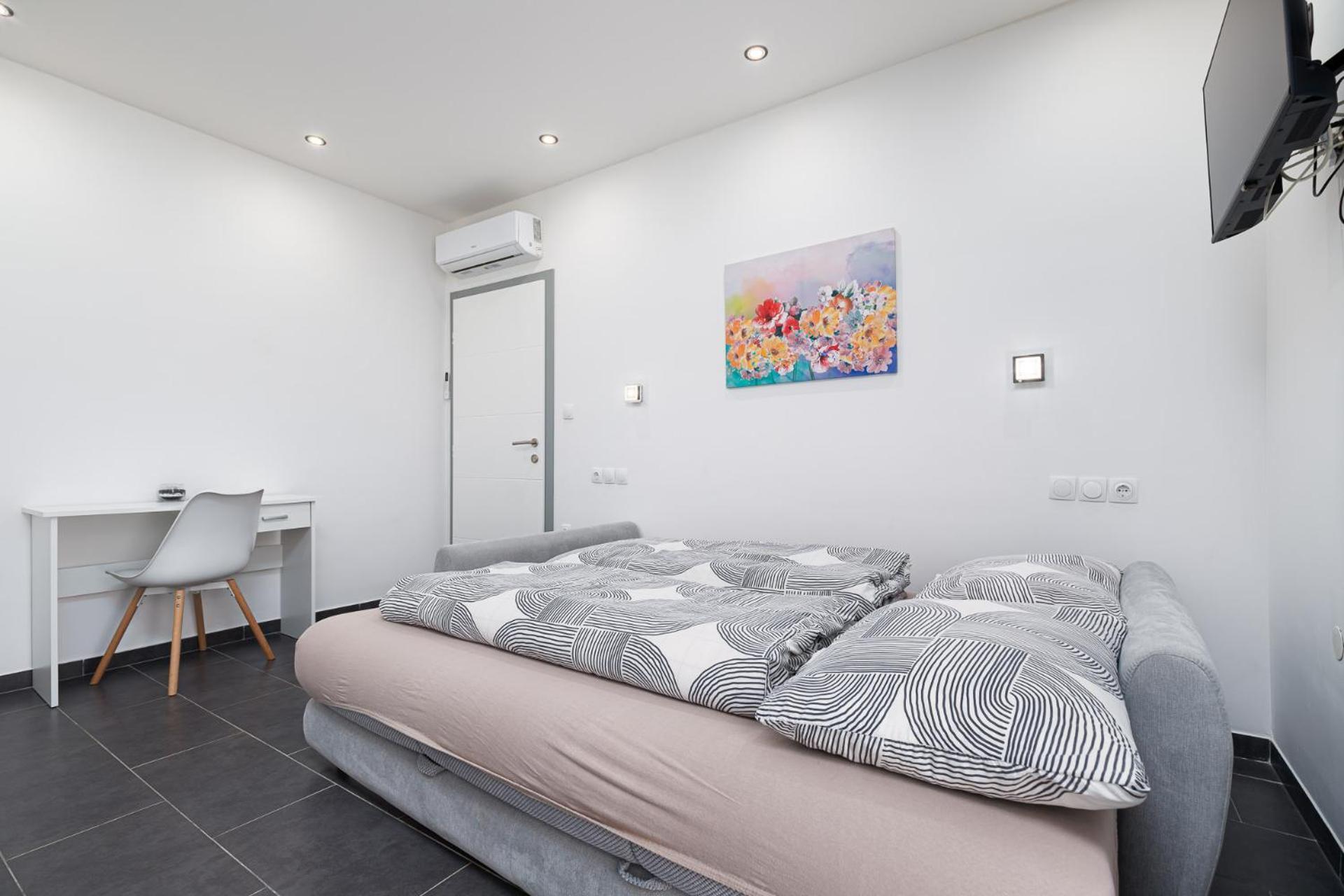 Rooms And Studio Flora 波雷奇 外观 照片